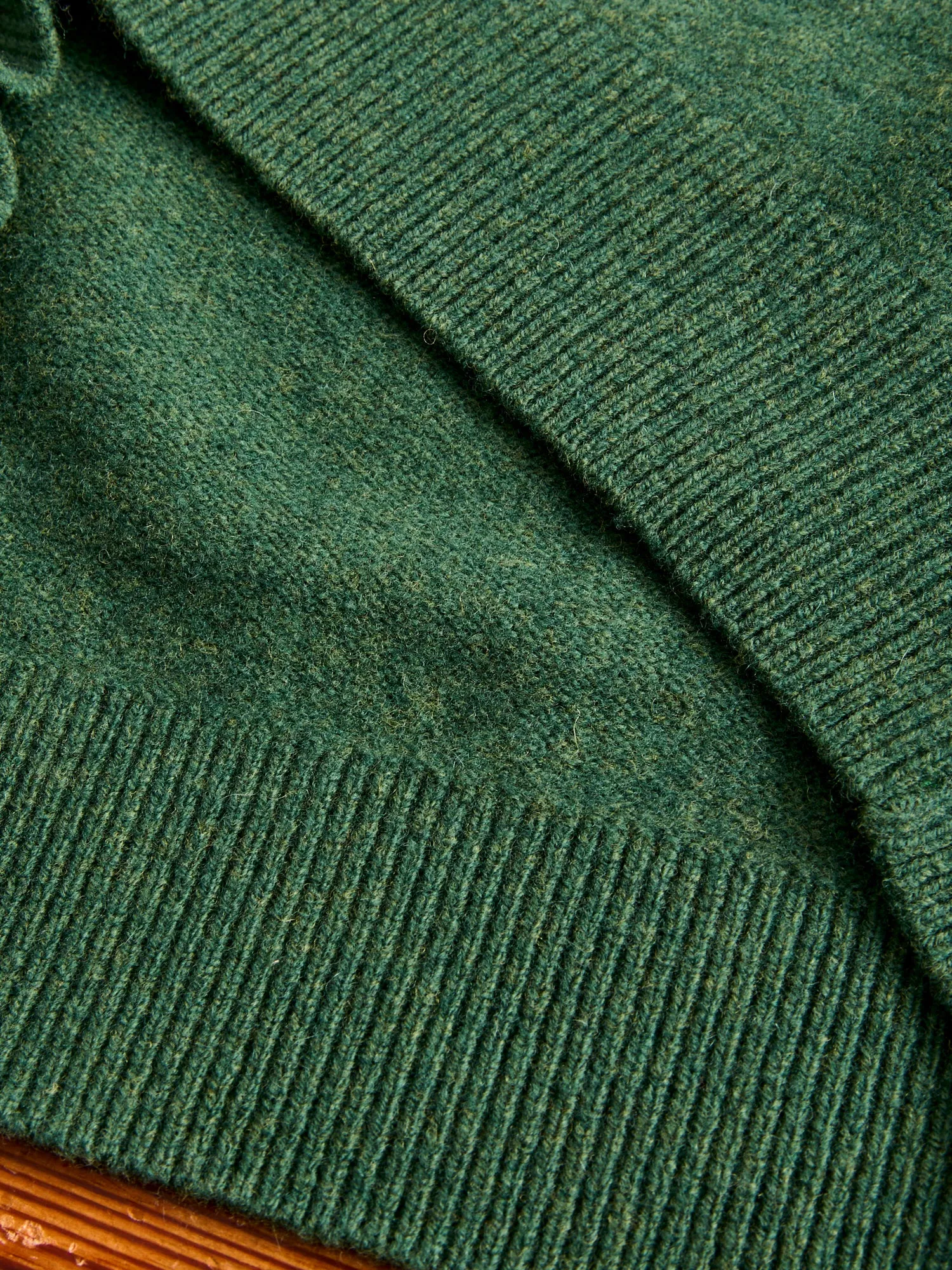 9G Crewneck Knit Sweater in Green