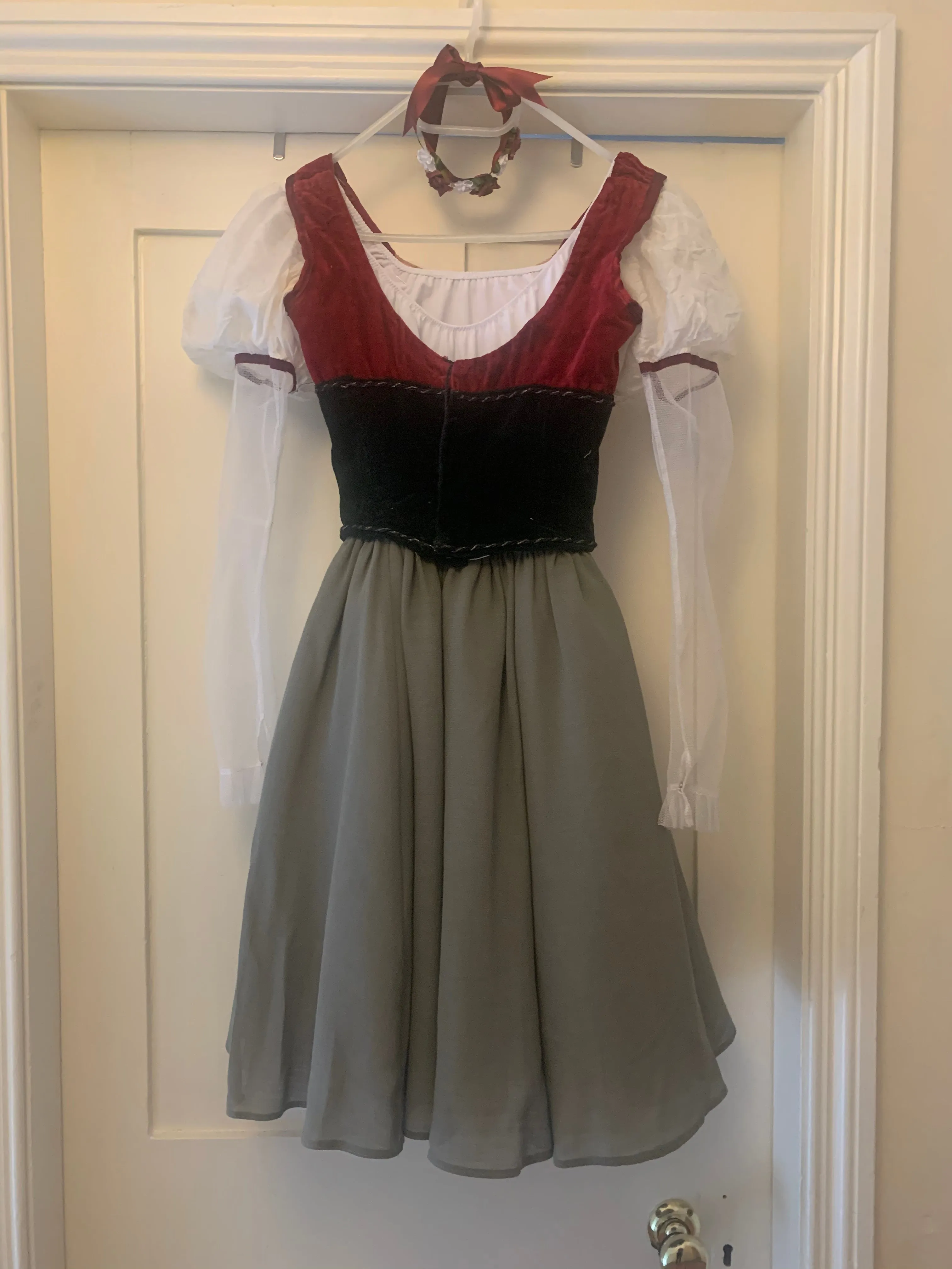 Peasant dress from the Bolshoi Theatre - Hire only